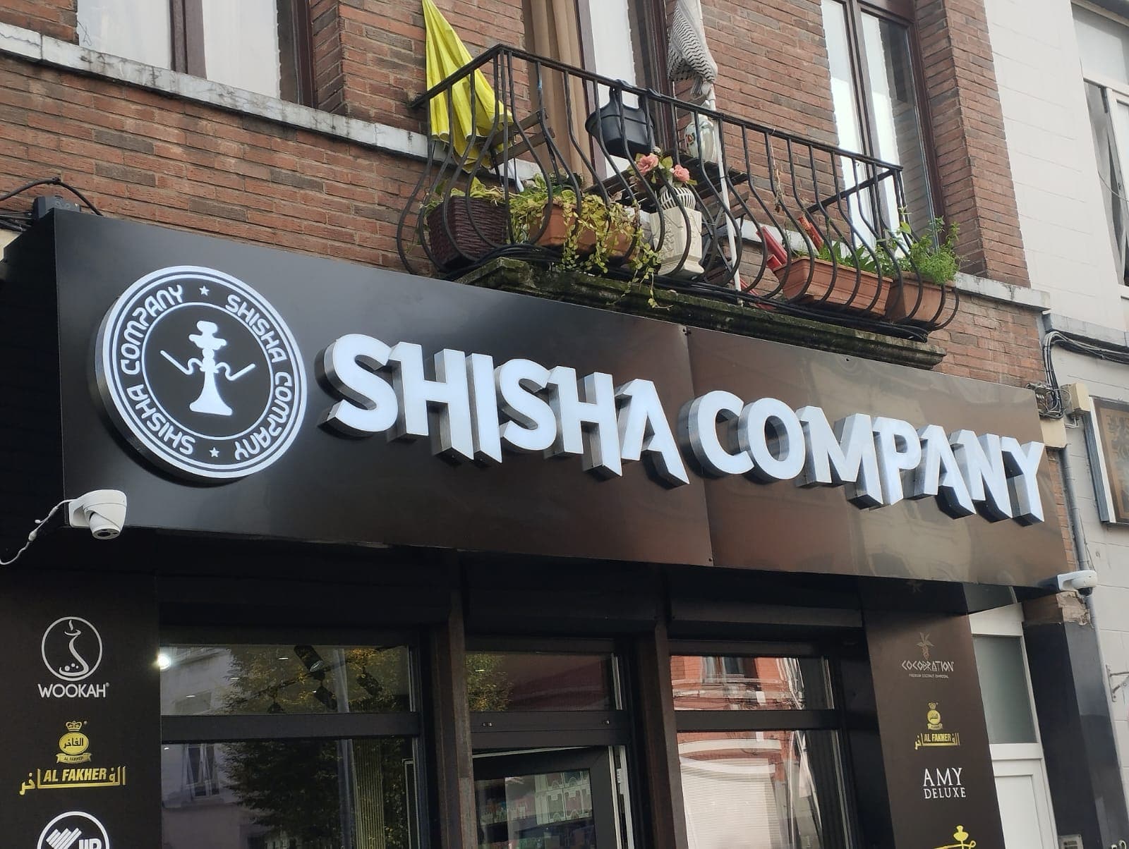 Photo de la réalisation : Enseigne Lumineuse 'Shisha Company' pour Shisha Company